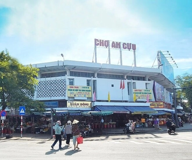 Một trong những khu chợ lâu đời nhất xứ huế tồn tại hơn 180 năm nổi tiếng với thiên đường ẩm thực siêu rẻ - 1