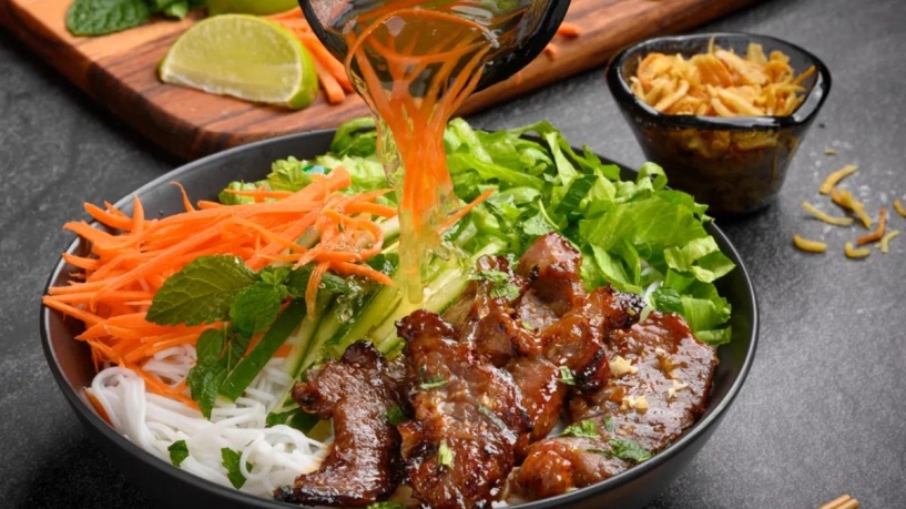Muốn ăn bún thịt nướng ngon nhất sài gòn đến ngay 5 địa chỉ này - 1