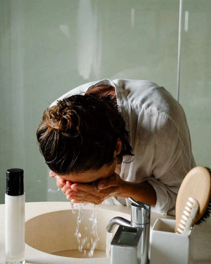 Muốn da căng bóng phải chú ý làm sạch da đúng cách có 7 lưu ý rửa mặt không phải ai cũng biết - 7