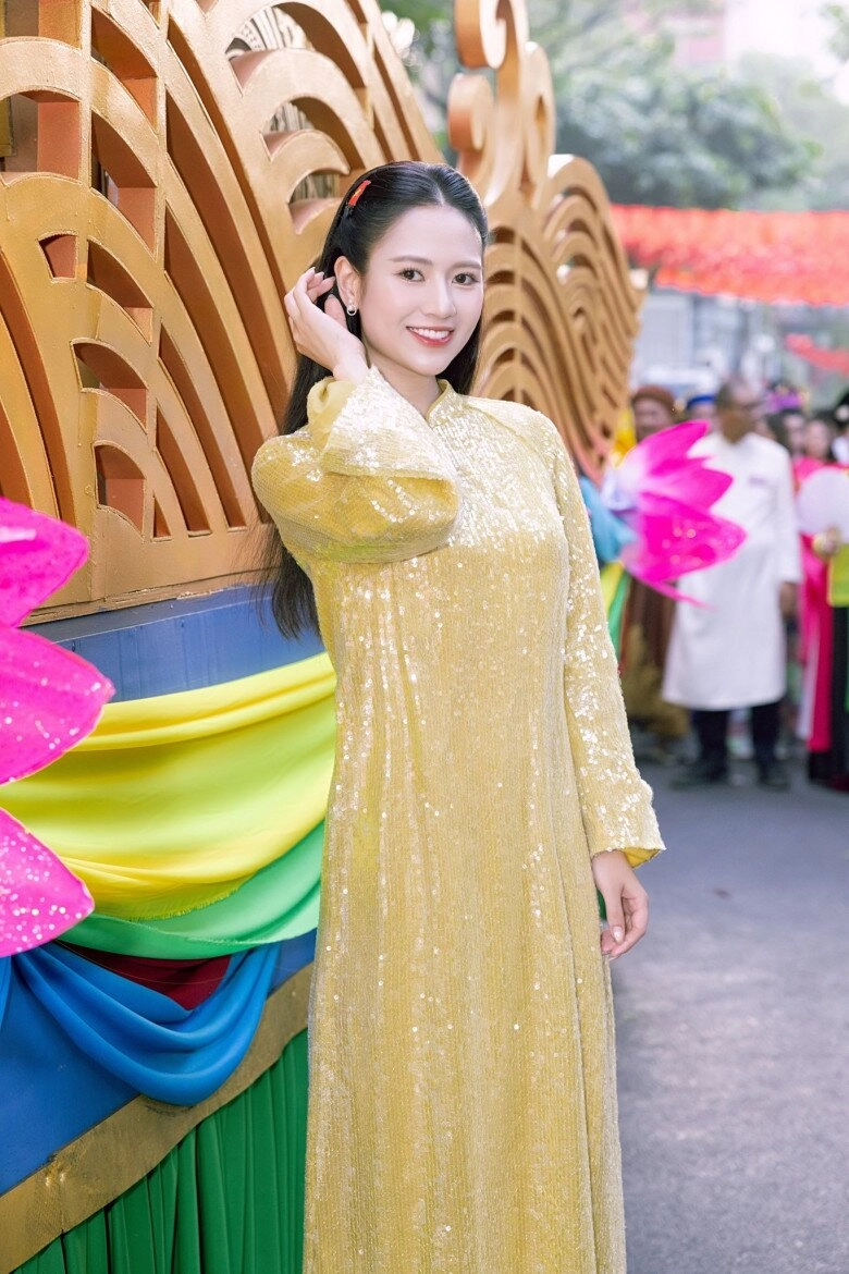 Mỹ nhân 29 tuổi được khen xinh nhất nhì a80 ngày thường ăn mặc nền nã chuộng style thanh lịch chuẩn quý cô hà thành - 1