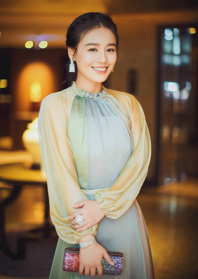 Mỹ nhân cbiz có não yêu đương đường yên cọ nhà vệ sinh cho bạn trai trịnh sảng sửa mặt để níu kéo người tình - 5