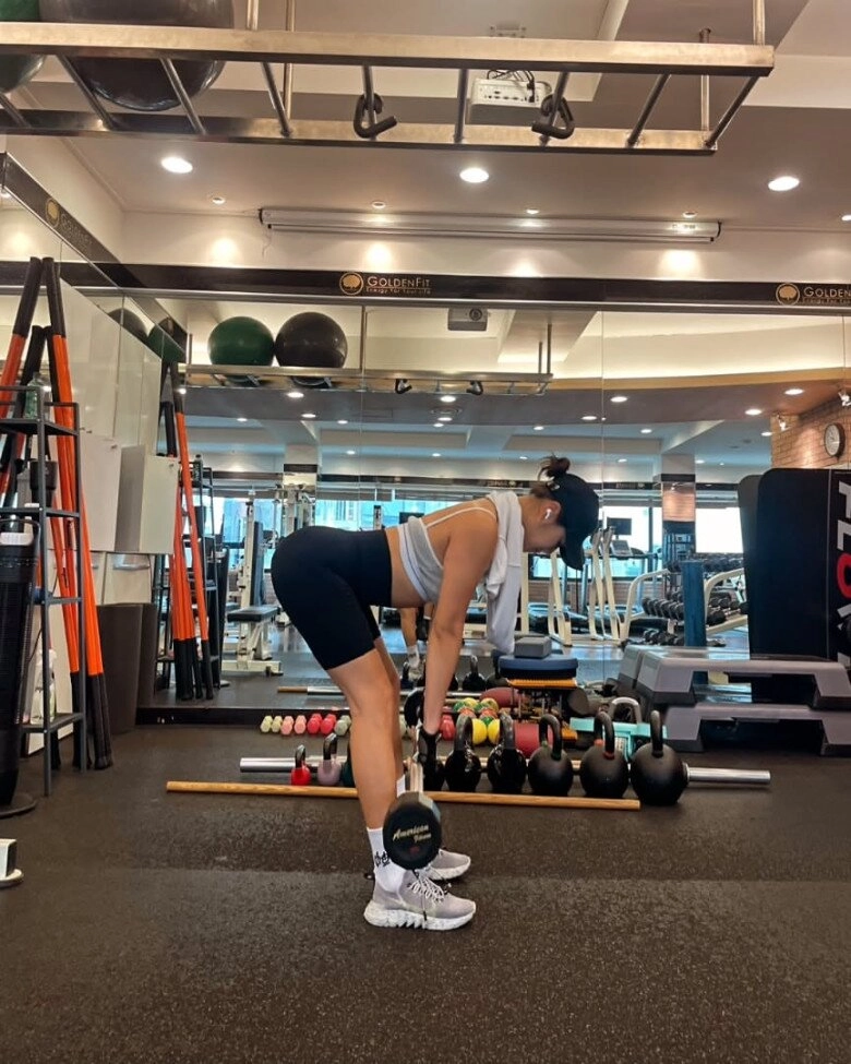 Mỹ nhân có hình thể đáng khao khát nhất showbiz giảm thần tốc 10kg chỉ nhờ ăn hai món này cái đầu tiên hội tập gym rất mê - 6