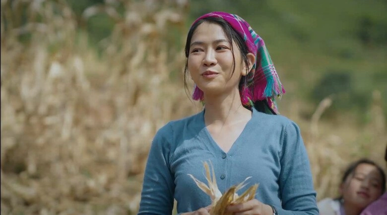 Mỹ nhân sinh năm 1995 bị chê không xứng với mạnh trường tuổi thơ nước cống tràn vào nhà giờ cố thoát mác gái hư - 6