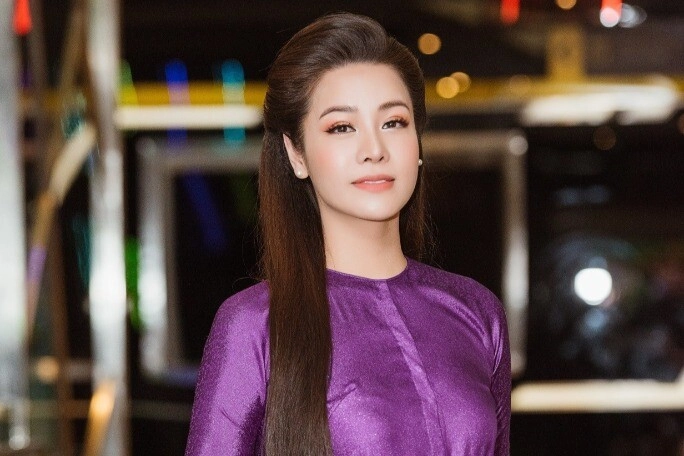 Mỹ nhân vbiz từng mưu sinh bằng nghề giúp việc nay đổi vận có gia tài bạc tỷ ly hôn xong ngày càng giàu hơn - 1