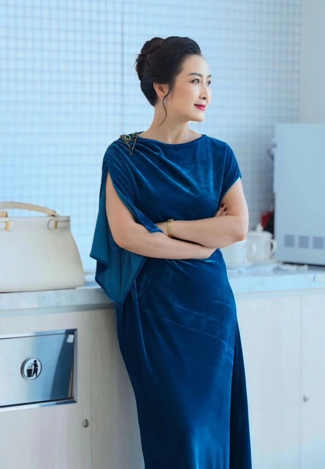 Mỹ nhân việt đẹp như cả dàn minh tinh châu á cộng lại u60 sang chảnh đúng khí chất nữ tổng tài - 2