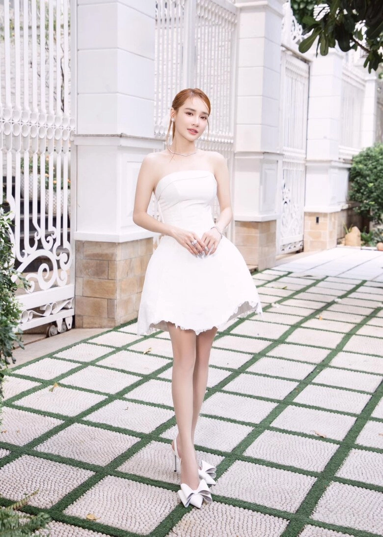 Mỹ nhân việt từng được báo hàn khen xinh giờ làm mẹ 2 con vẫn giữ dáng tiên tử đôi chân búp bê gây choáng - 8