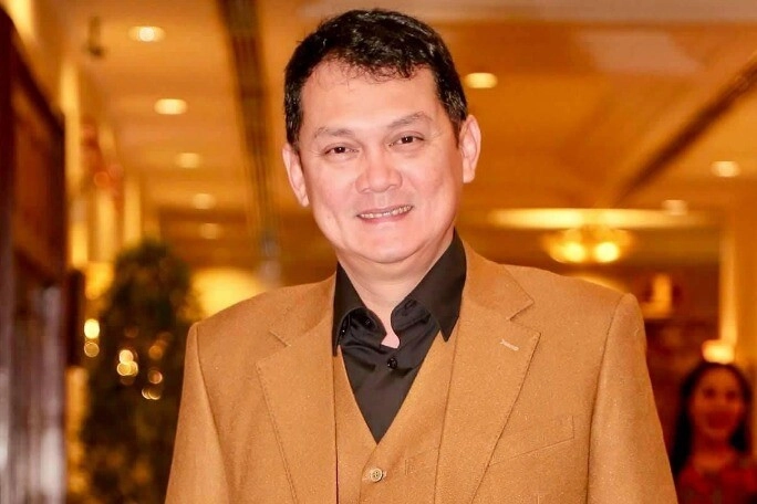 Nam nsưt xuất thân công tử nhà giàu từng ở biệt thự nhưng phải bơm xe để mưu sinh u60 vẫn một mình - 4