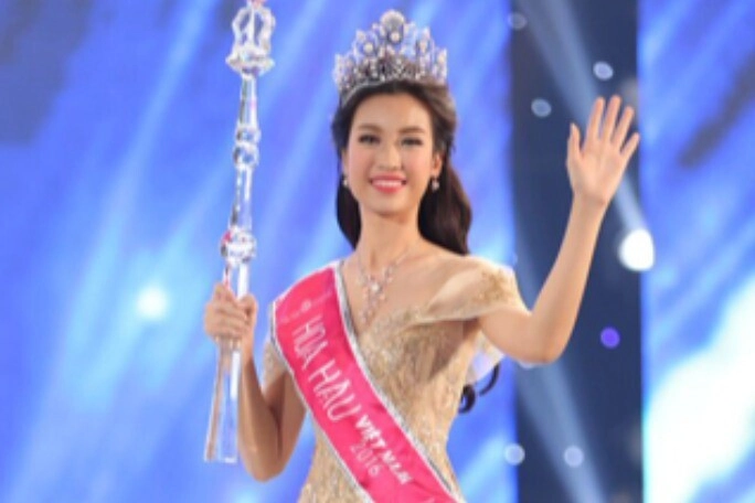 Nàng hậu vừa đăng quang liền lấy chồng đại gia công chúng tiếc nuối vì quá đẹp và hoàn hảo - 1