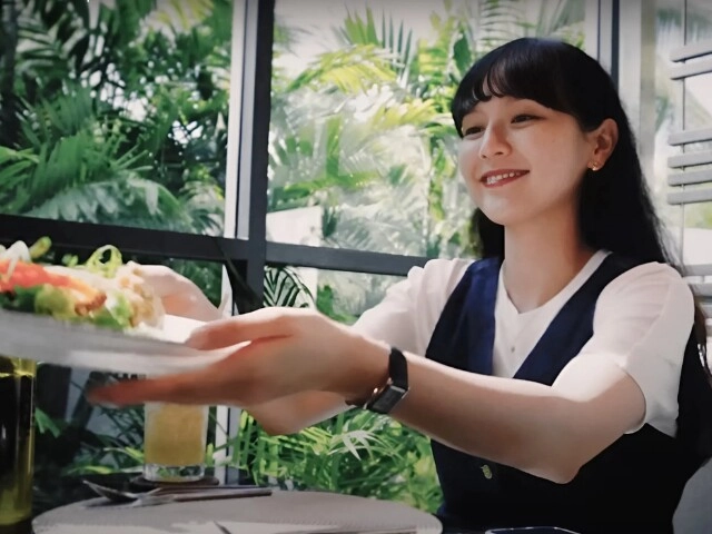 Nàng thơ của sơn tùng m-tp mê mẩn thiên đường nghĩ dưỡng tại thái lan tắm biển hoang sơ đi mua sắm cực hời - 4