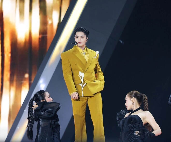 Negav chính thức tái xuất ở concert anh trai say hi tại hà nội bật khóc xin lỗi khán giả sau ồn ào - 10