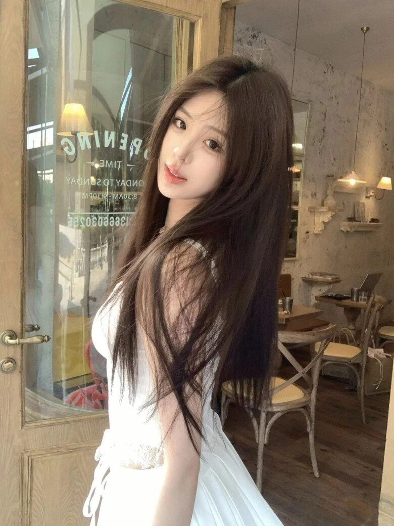 Nên cúi xuống hay ngửa lên khi gội đầu chọn đúng tư thế gội sẽ giúp tóc bạn dài và chắc khỏe hơn - 5