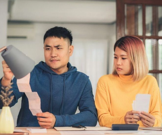 Nghe chị hàng xóm khen chồng tôi lương tháng 80 triệu và yêu vợ mà tôi ấm ức khóc suốt đêm - 1