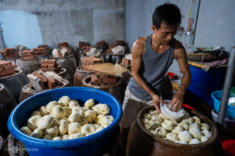 Nghề muối cà hơn 300 năm tuổi của ngôi làng hà nội - 2
