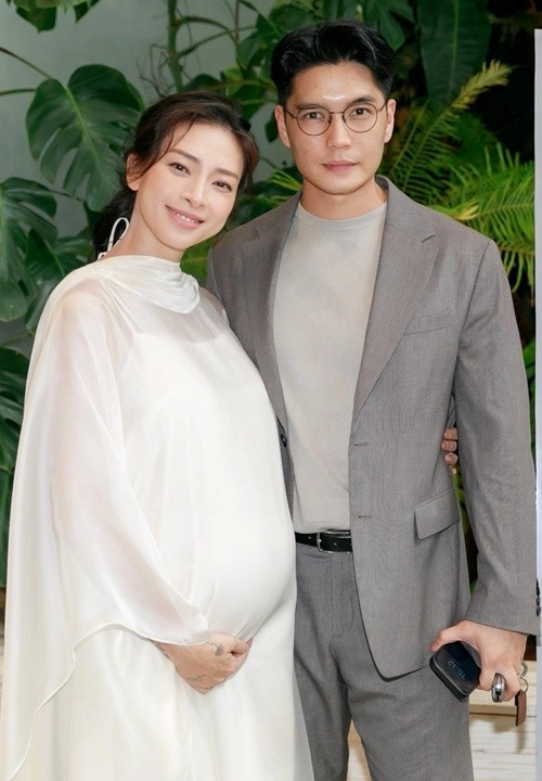 Ngô thanh vân nhiều đêm thức trắng chăm con gái nhỏ - 11