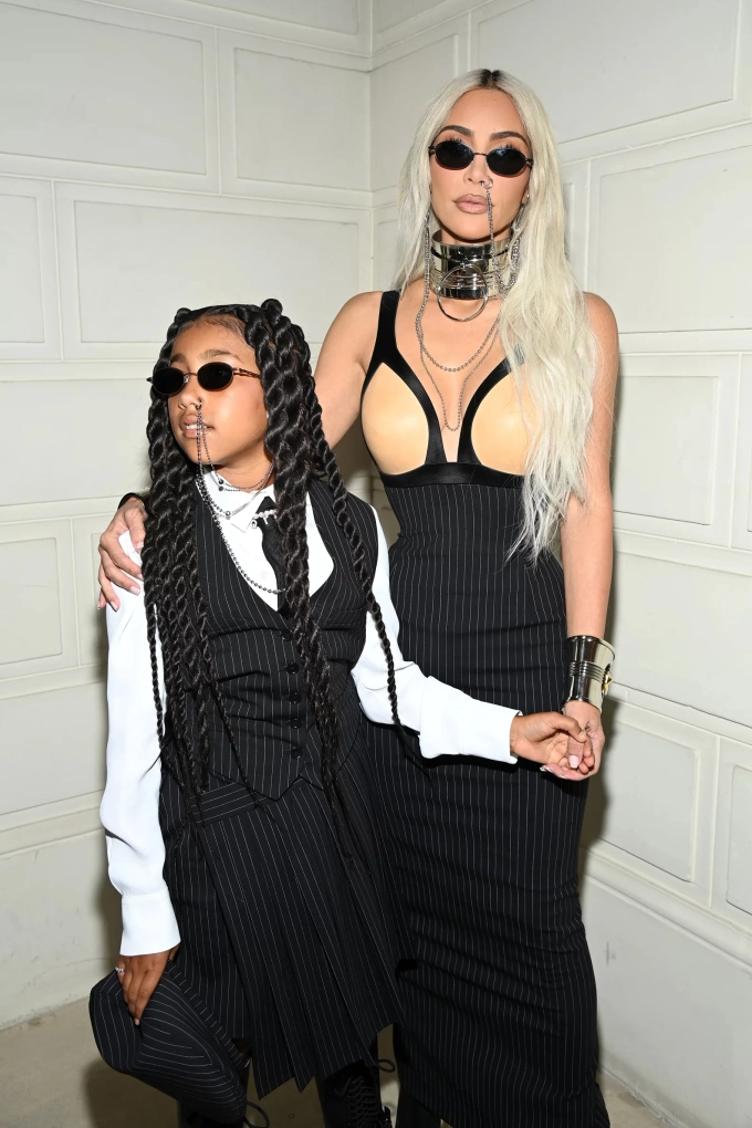 Ngoại hình con gái 12 tuổi của tỷ phú kim kardashian - 16