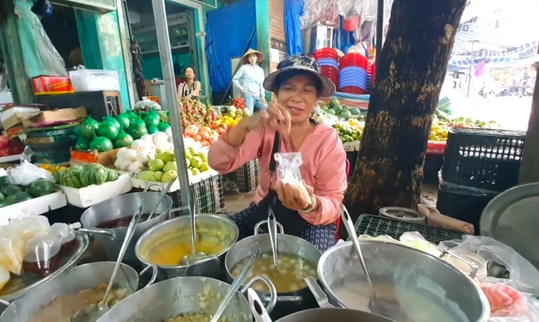 Ngôi chợ gắn liền với địa danh nổi tiếng bậc nhất xứ huế nay là thiên đường ẩm thực siêu hấp dẫn du khách - 2