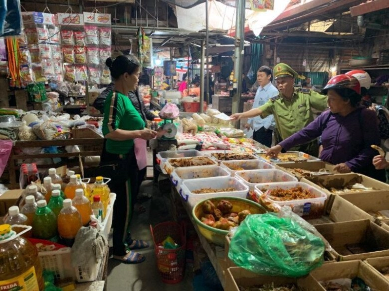 Ngôi chợ lâu năm nhất lạng sơn tồn tại hơn 400 năm đến nay vẫn đông khách nghìn nghịt lộ ảnh hiếm thời xưa - 5