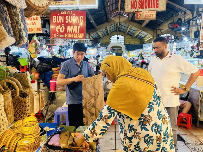 Ngôi chợ trải qua hàng trăm năm ở sài gòn từ khu chợ dựng tạm gần sông thành biểu tượng của cả thành phố - 3