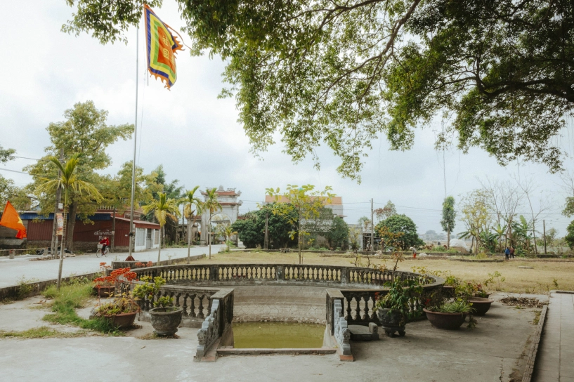 Ngôi đền cổ cách hà nội 70km có báu vật xanh trăm tuổi thu hút du khách - 3