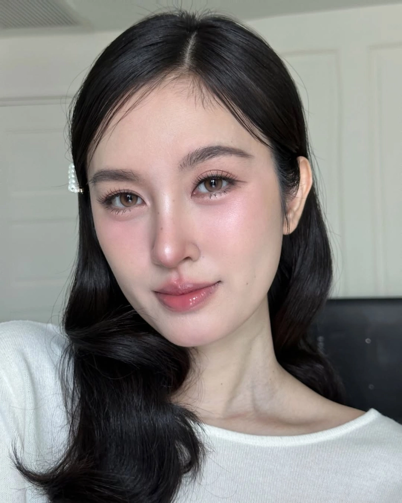 Người đẹp chuyển giới nong poy ở tuổi 39 vẻ đẹp thách thức thời gian - 3