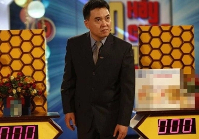 Người em chén chú chén anh bên chí trung là mc quyền lực vtv nhan sắc phát triển nên bị nhầm là xe ôm - 8