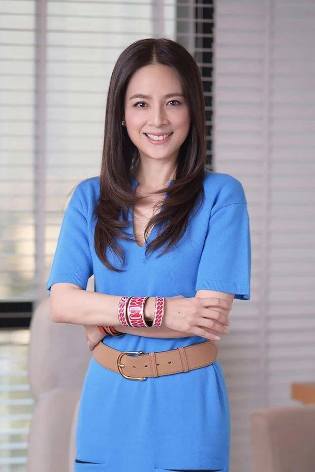 Người phụ nữ thái lan chiếm spotlight với nhan sắc đẹp đỉnh trên khán đài trận chung kết việt nam - thái lan - 22