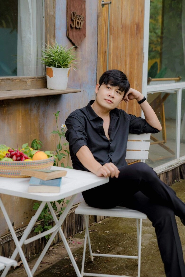 Nguyễn văn chung nói chủ động không casting vai quang trong mưa đỏ bố đơn thân u50 khoe cơ bắp khiến dân tình xuýt xoa - 5