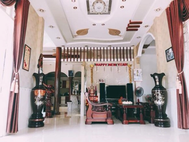 Nhà ở quê của 3 người đẹp gốc đà nẵng thanh thủy treo giấy khen khắp tường mỹ tâm thích nấu bánh tét ngay cửa - 26