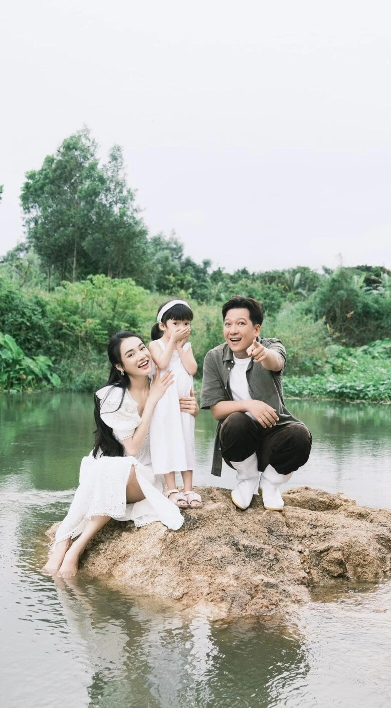 Nhã phương - võ hạ trâm ấm ức vì ái nữ mê bố hơn mẹ ra đường là ngôi sao nhưng về nhà như vô hình - 1