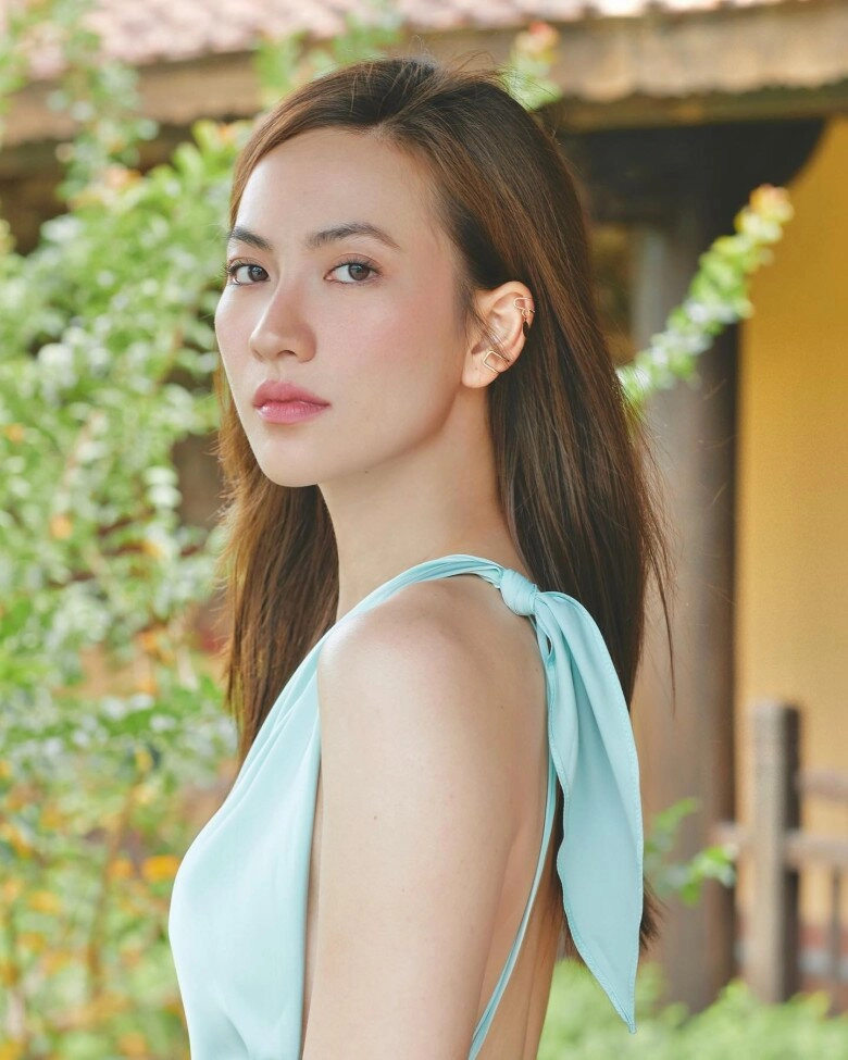 Nhan sắc 2 nàng anh đào hot nhất lễ trao giải cánh diều vàng người là ngọc nữ người thường xuyên làm gái quê - 7
