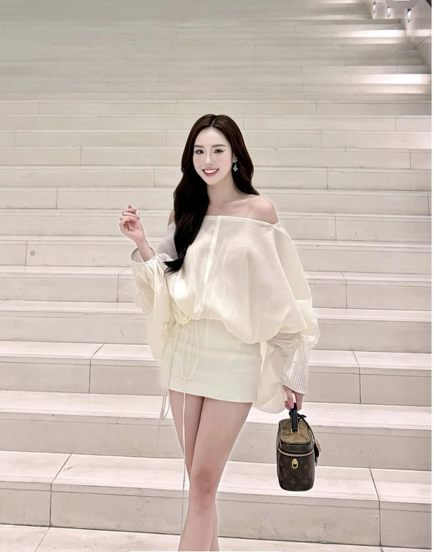 Nhan sắc của nữ tiếp viên từng là hot girl nóng cùng world cup - 6