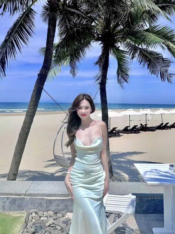 Nhan sắc của nữ tiếp viên từng là hot girl nóng cùng world cup - 10