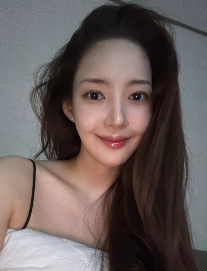 Nhan sắc đóng băng của park min young diện mạo làm say lòng người - 8