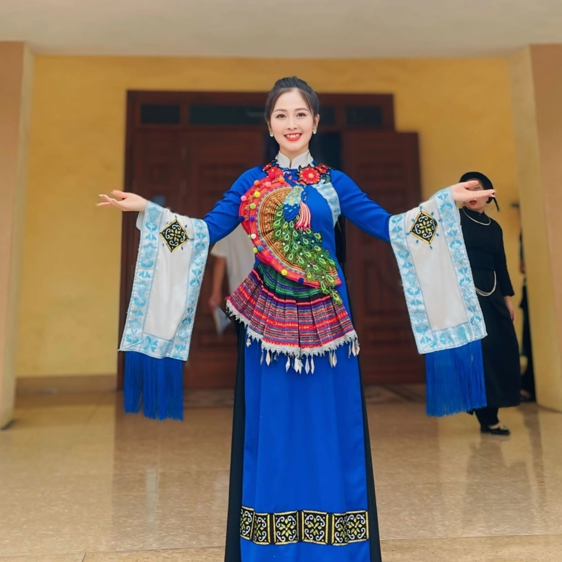 Nhan sắc gây sốt của cô giáo thái nguyên vừa được vinh danh giáo viên trẻ tiêu biểu - 5