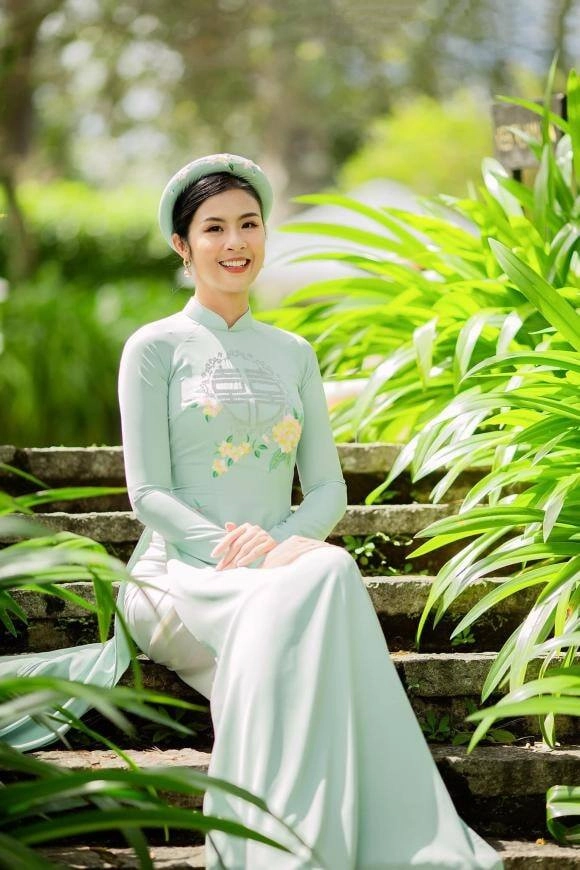 Nhan sắc hai nàng hậu sinh năm 1989 đẹp nhất làng hương sắc việt có người ở ẩn nơi xứ người - 2
