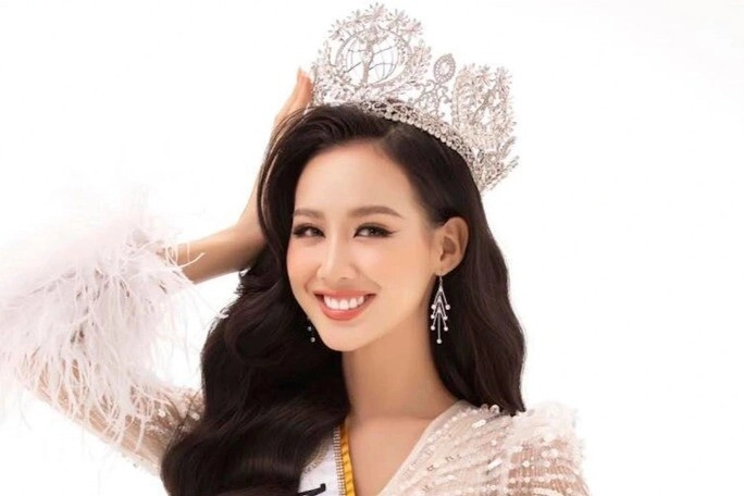 Nhan sắc nàng hậu chân dài hơn 1 mét vừa rời bỏ công ty sau 4 năm đăng quang - 3