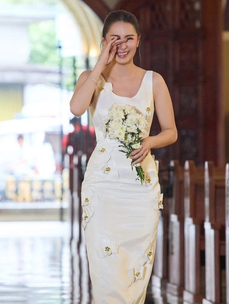 Nhan sắc sau một thập kỷ làm vợ làm mẹ của mỹ nhân đẹp nhất philippines - 4