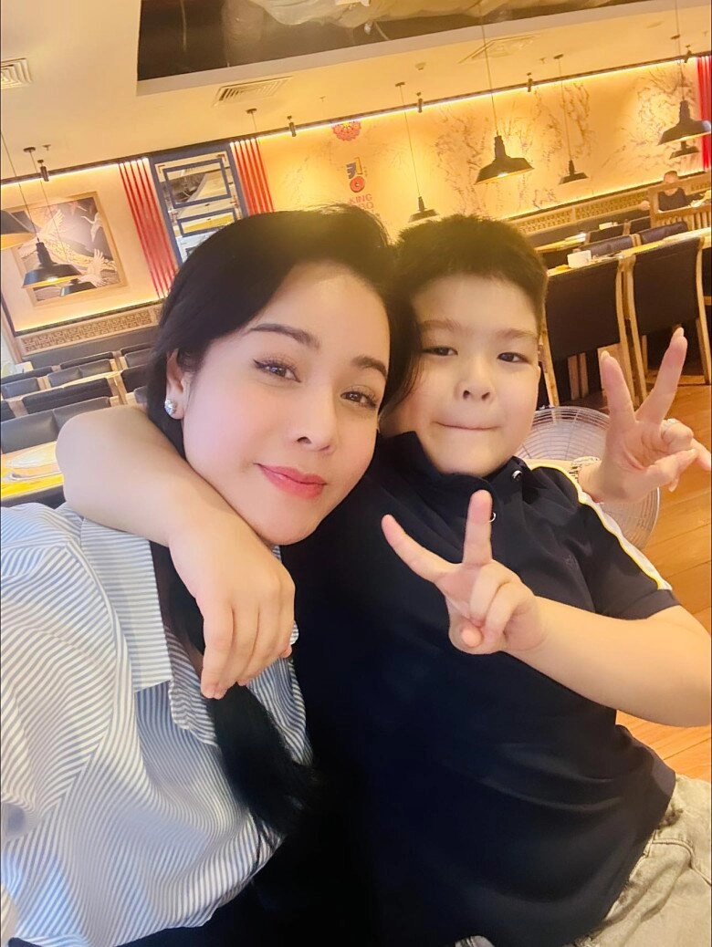 Gia đình chồng cũ nhật kim anh chúc mừng con dâu cũ bầu lần 2 phản ứng bé bửu long khi biết sắp có em - 9
