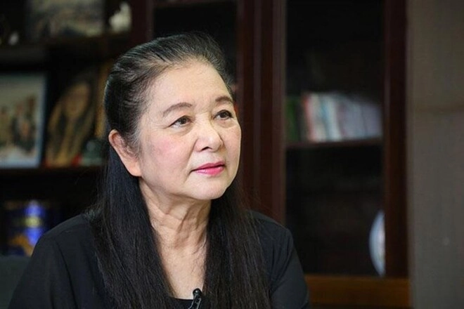 ni cô huyền trang người đẹp phố cổ lấy nhà toán học nhờ mai mối mang quân hàm đại tá sống viên mãn - 7