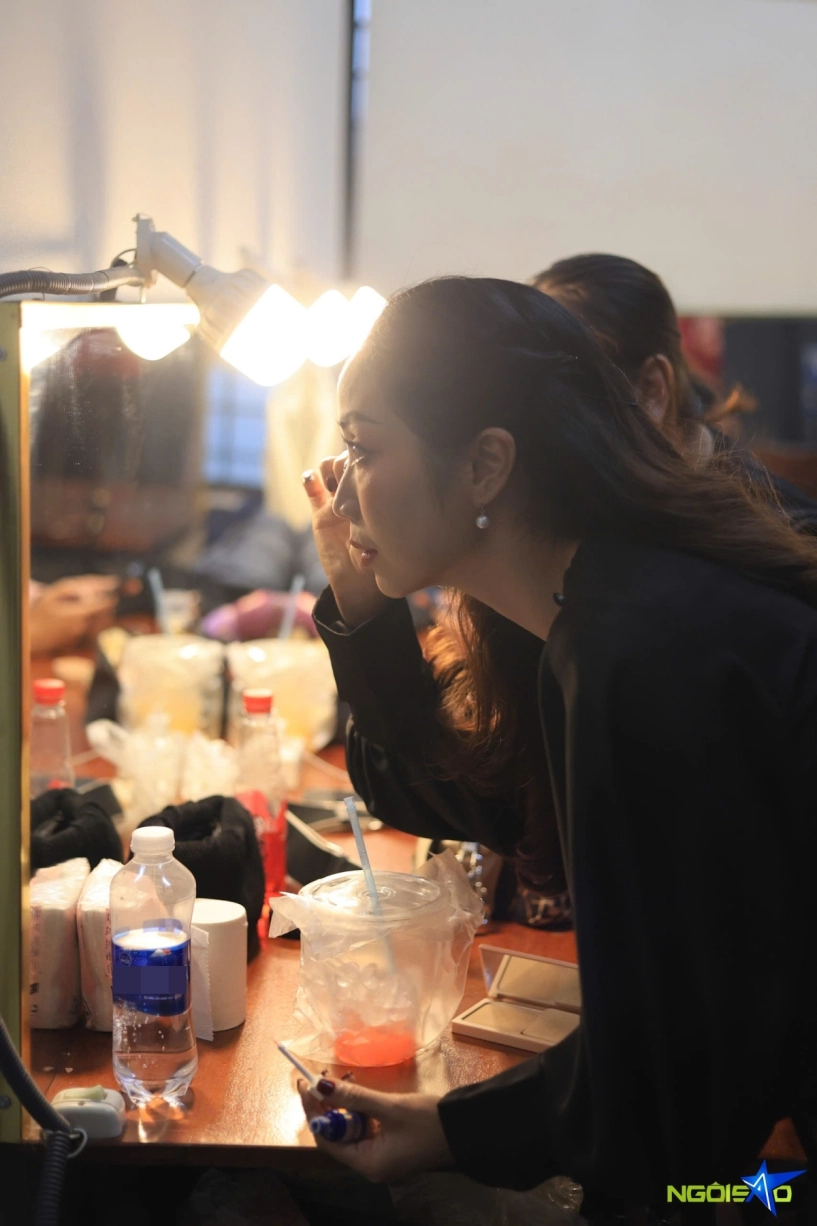 Nsnd hồng vân make up cho con trai - 6