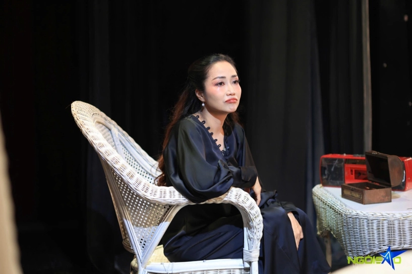 Nsnd hồng vân make up cho con trai - 7
