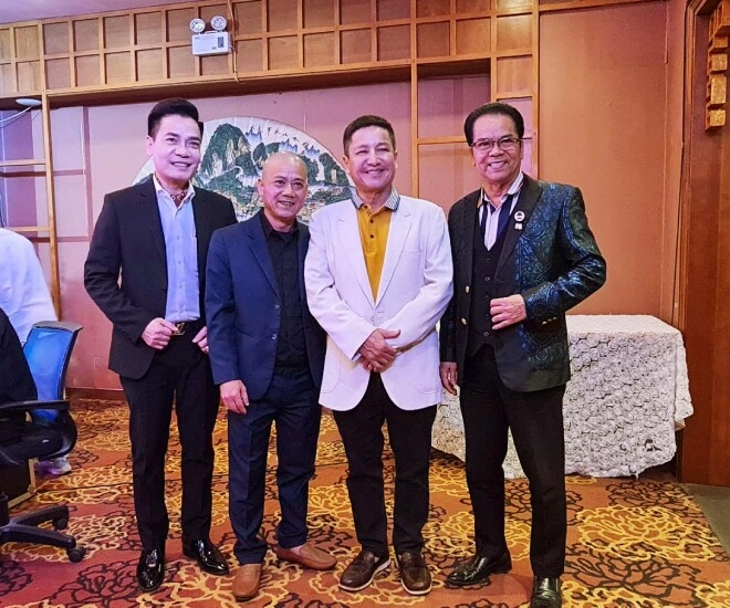 Nsnd trần nhượng đứng cạnh trông trẻ hơn con trai đại gia phong độ ngời ngời không nhìn ra là ông nội ngoài 70 - 1