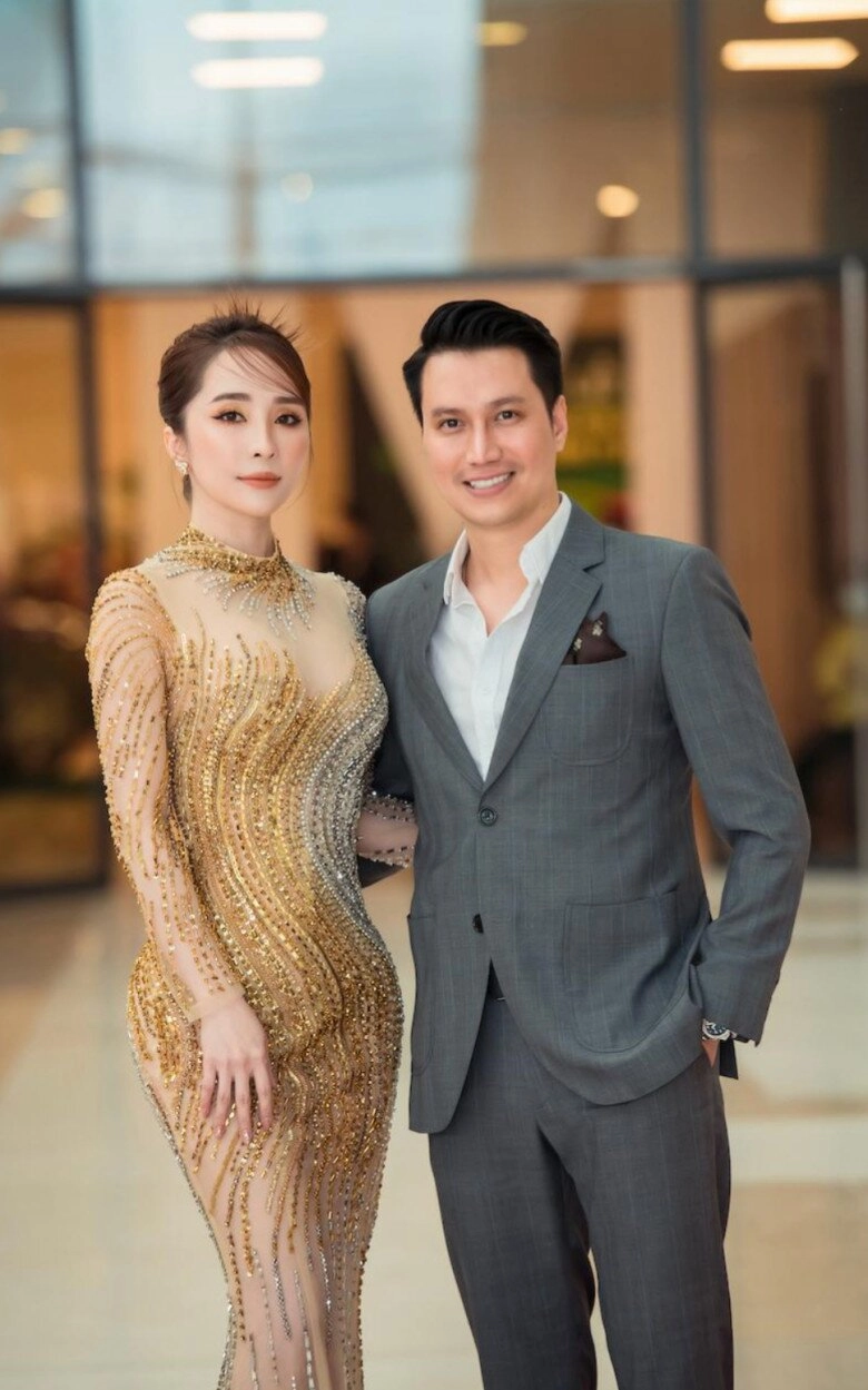 Nsưt việt anh lạ lẫm với chiếc cằm nhọn hoắt nhìn say đắm quỳnh nga khi cùng nhau đi du lịch nhật bản - 6