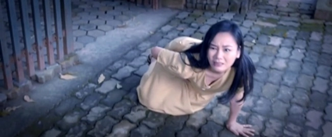 Nữ diễn viên cứ 5 năm lại gặp mạnh trường đóng phim mãi chưa vượt cấp ngoài đời là vợ phó giám đốc nhà hát - 5