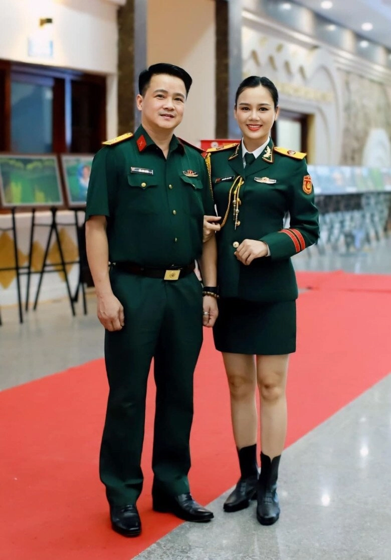 Nữ diễn viên là thiếu tá quân đội sinh 2 con với chồng nsưt đặt tên cho con họ đới hiếm nhất nhì việt nam - 1