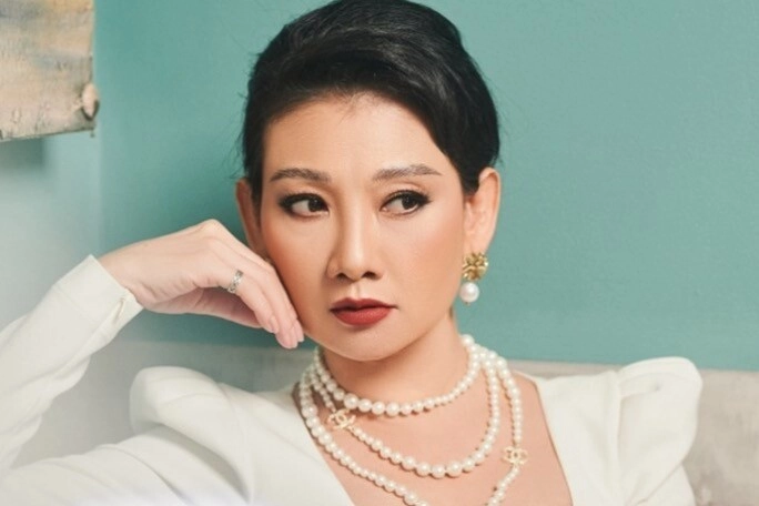 Nữ giám đốc được phong nsnd từng ác cảm với đàn ông 50 tuổi chưa chồng con dù nhiều người theo đuổi - 1