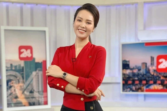 Nữ mc gia thế khủng từng bị cấm sóng vóc dáng chuẩn siêu mẫu đi thi quốc tế lần đầu đã ẵm giải thưởng - 2