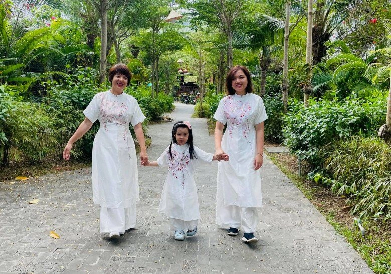 Nữ mc quyền lực nhất nhì vtv có chồng kiến trúc sư lại nấu phở giỏi 2 con gái cách nhau gần 20 tuổi - 12
