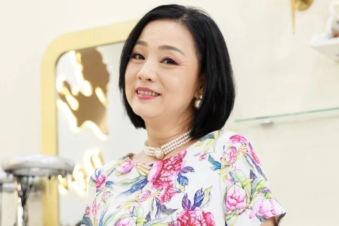 Nữ nsưt bán xe lấy tiền học thạc sĩ từng muốn quyên sinh vì con bị tật chỉ có 001 cơ hội cứu chữa - 1