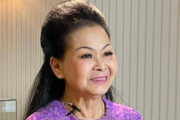 Nữ thần đồng đưa theo 2 con riêng tái hôn với chồng kỹ sư hàng không sống trong nhà vườn rộng nghìn m2 ở mỹ - 1
